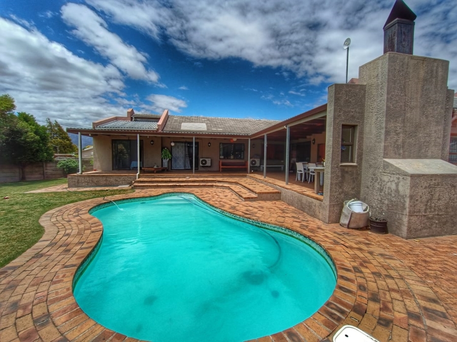 5 Bedroom Property for Sale in Paarl North Western Cape